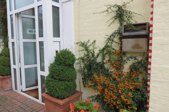 Hunters Lodge Guest House Southampton Exteriér fotografie